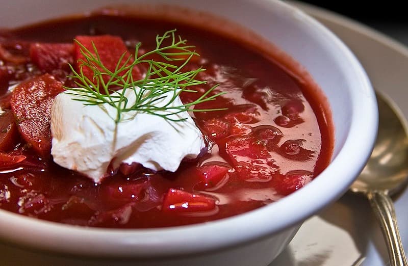 Ukrainian borscht recipe with sour cream